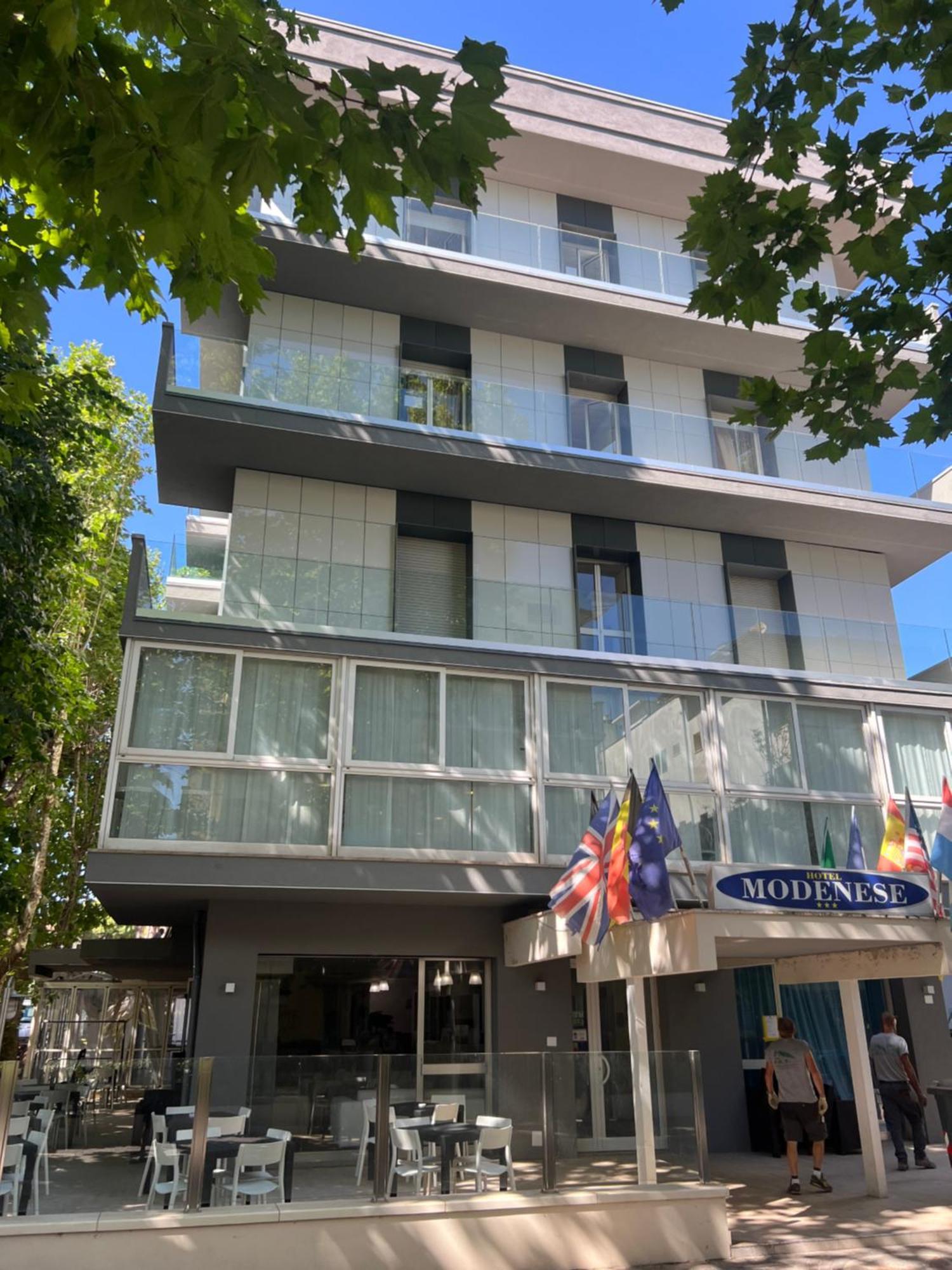 Hotel Modenese Riccione Exteriör bild